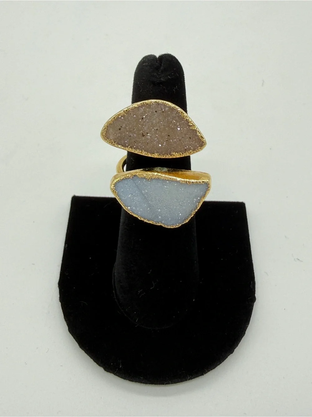 NWOT Gold-Trim Druzy Double Stone Ring in Beige and Light Blue